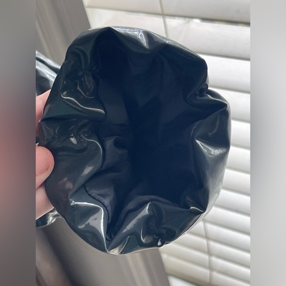 Anama Y2K Shiny Gray Fitted Puffer Jacket with Faux Fur Trim - Picture 4 of 16